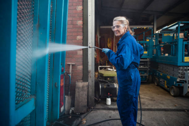 Best Post-Construction Pressure Washing  in Milwaukee, WI